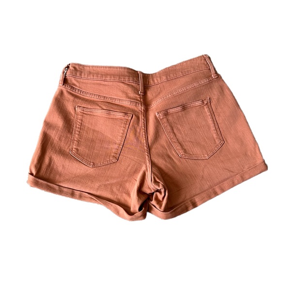 Universal Thread Shorts - Picture 2 of 3